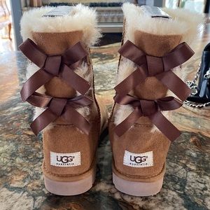 UGG Bailey Bow boots